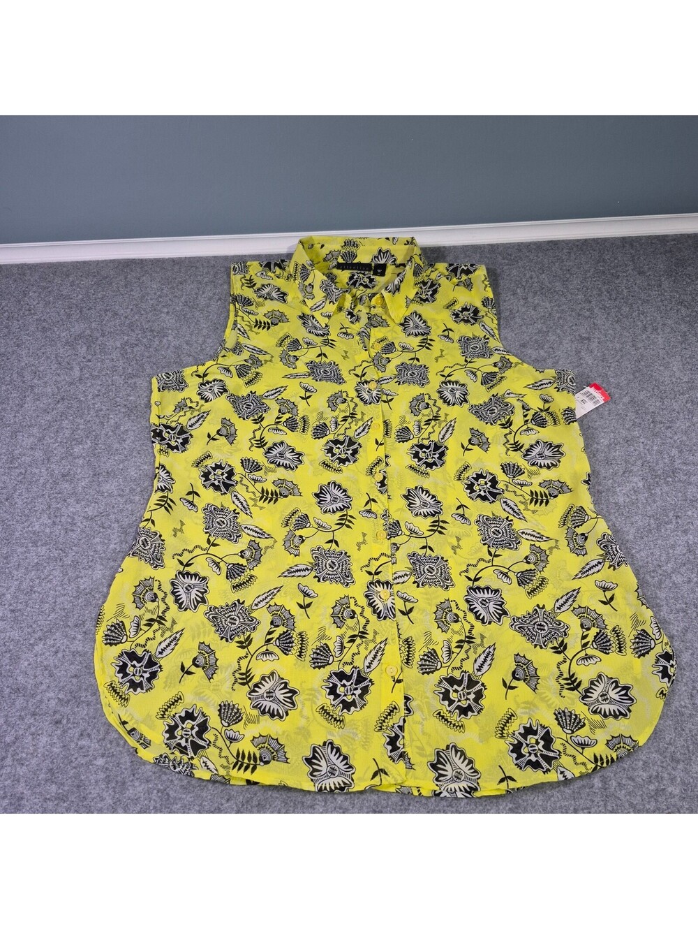 NWT Attention Womens 2XL Button Tank Top Blouse Yellow Black Floral Lightweight